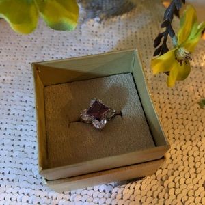 Amethyst ring set in silver